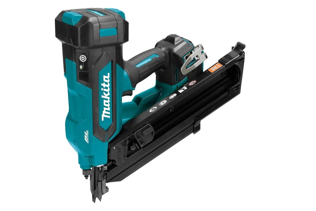 Аку закивачица Makita DBN900ZK