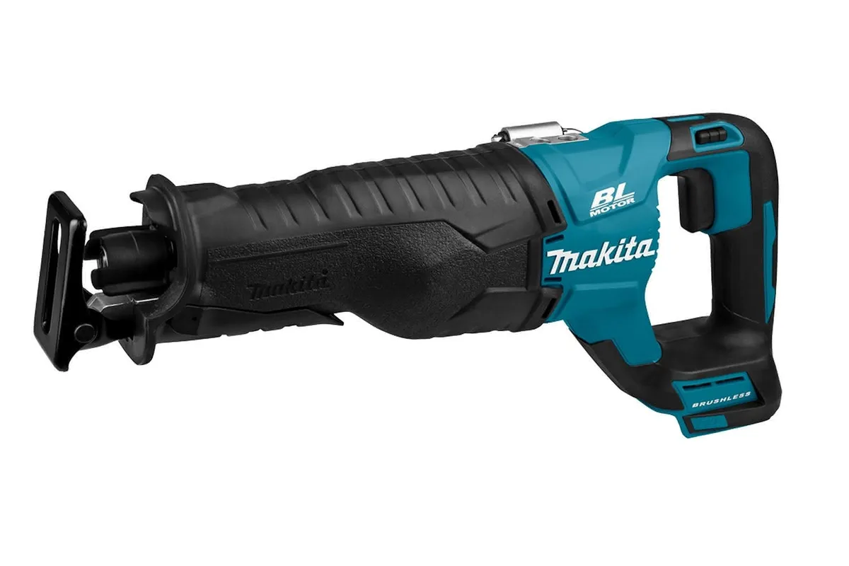 Аку сабљаста тестера Makita DJR187ZK